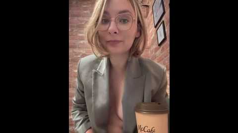 the_snowwhitee @ stripchat on 20250619