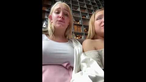 liza_risky @ stripchat on 20250621