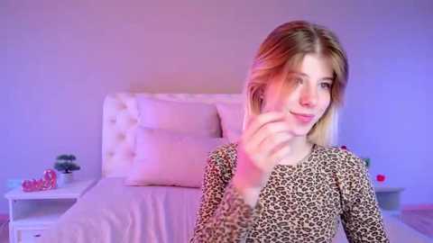 bella_amory @ stripchat on 20250622