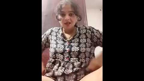 chhaya_hot
