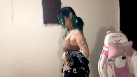 twist_drip_meow @ stripchat on 20250624