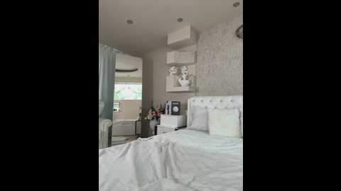 uni_chloe @ stripchat on 20250624