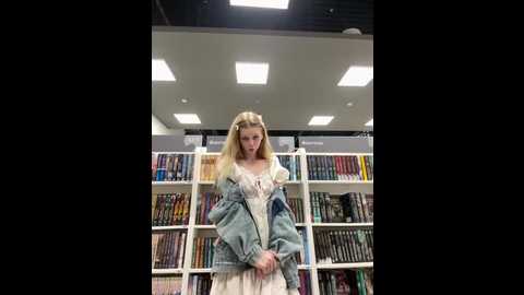 julie_cutie @ stripchat on 20250626