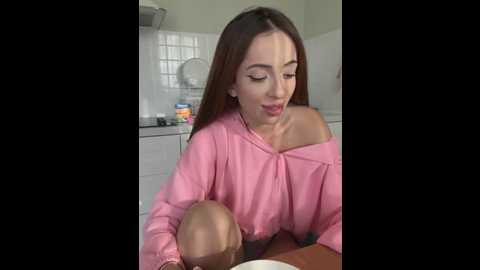 yesmoree @ stripchat on 20250626