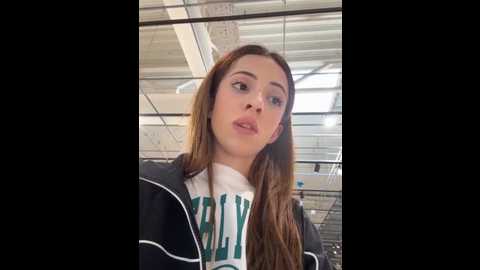 yesmoree @ stripchat on 20250627