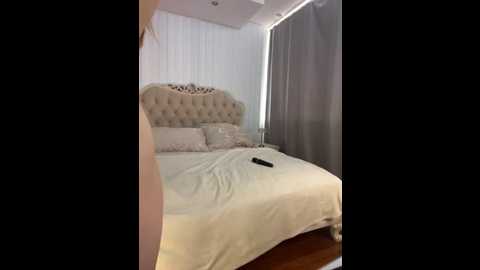 bella_suns @ stripchat on 20250630