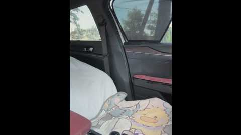 linh_2004 @ stripchat on 20250630