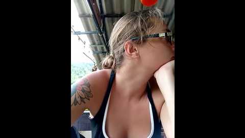 bonvoyage777 @ stripchat on 20250701