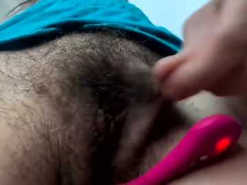 milky_hairy_mommy
