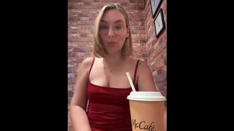 the_snowwhitee @ stripchat on 20250702
