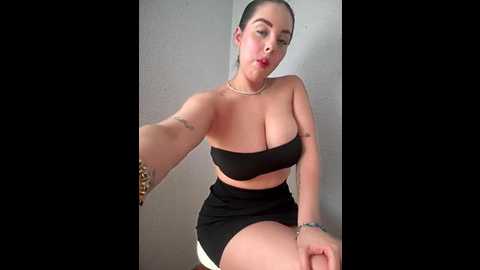 alirawrz @ stripchat on 20250704