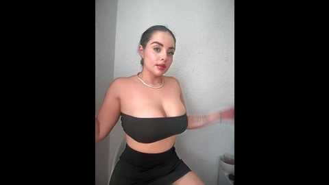 alirawrz @ stripchat on 20250704