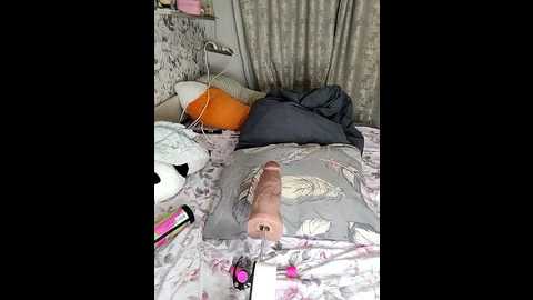 lola_hale @ stripchat on 20250704