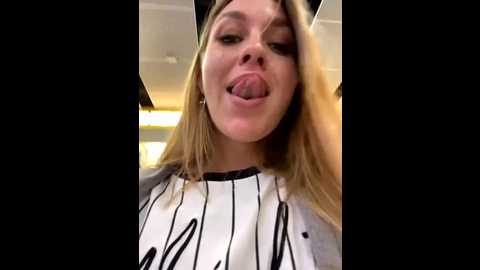 sweet___emily @ stripchat on 20250704