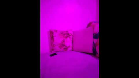 lola_bee @ stripchat on 20250706