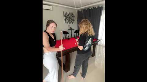 nura_n_sarah @ stripchat on 20250706