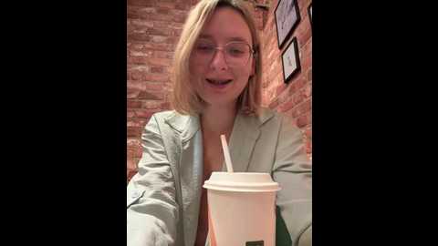 the_snowwhitee @ stripchat on 20250706