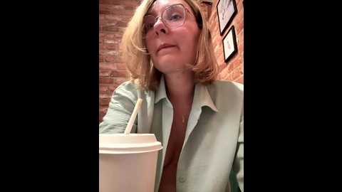 the_snowwhitee @ stripchat on 20250706