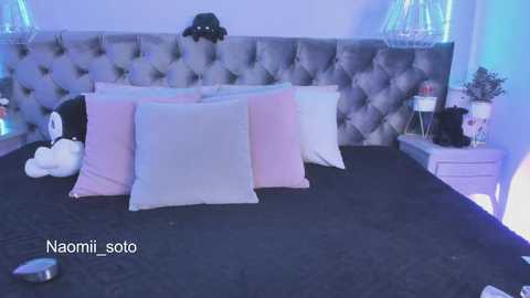 naomii_soto @ stripchat on 20250708