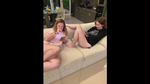 nura_n_sarah @ stripchat on 20250708