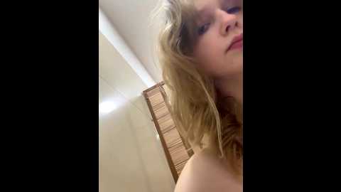 julie_cutie @ stripchat on 20250710