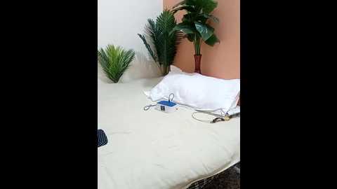 shalu_g @ stripchat on 20250714