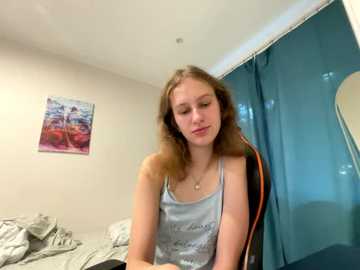 eva_angel3 @ stripchat on 20250715