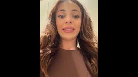 yesmoree @ stripchat on 20250715