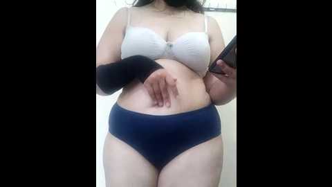 hot_shrishti