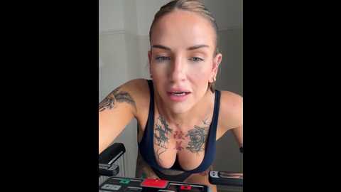 nikki__foxx @ stripchat on 20250719