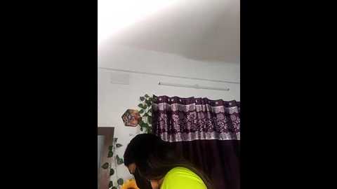 v_hot_sweet @ stripchat on 20250719