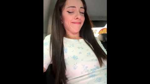 yesmoree @ stripchat on 20250719