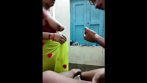 hotty_moni