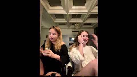 nura_n_sarah @ stripchat on 20250727