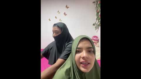 arab_rainbow_girls