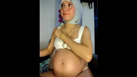 hanaa_18 @ stripchat on 20250809