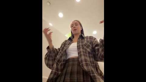 holly_play @ stripchat on 20250814