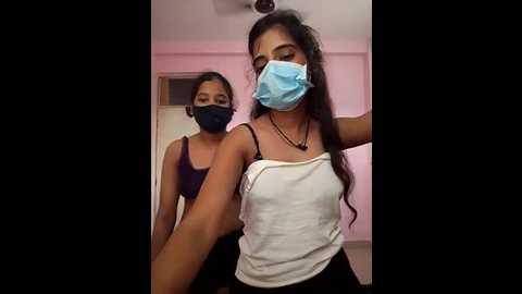 hot_komall