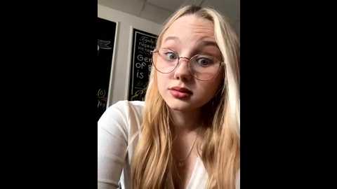 sky_cutie @ stripchat on 20250820