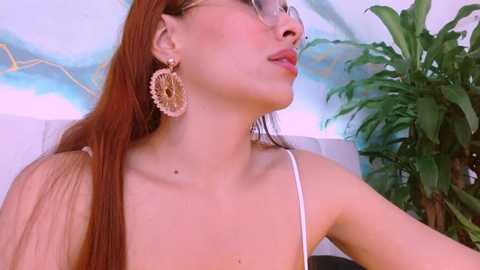 triana_crimson