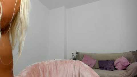 daisy_abby