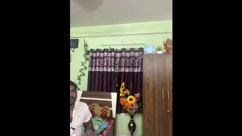 v_hot_sweit @ stripchat on 20250823