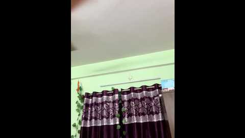v_hot_sweit @ stripchat on 20250824