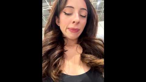 yesmoree @ stripchat on 20250826