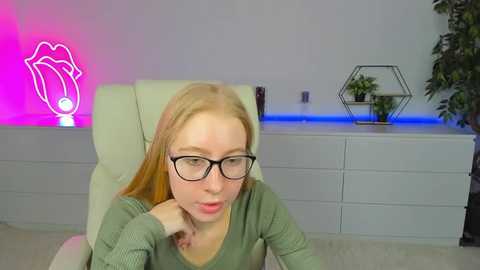 alina_blonde @ stripchat on 20250913