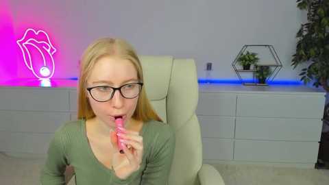 alina_blonde @ stripchat on 20250913