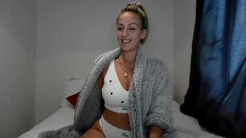 edenfox_ @ stripchat on 20250914