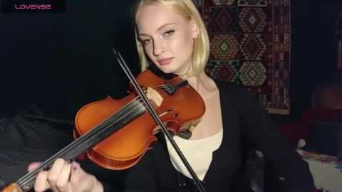 elly_shine_ @ stripchat on 20250916