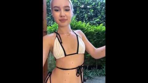 kiss_avrora_ @ stripchat on 20250917