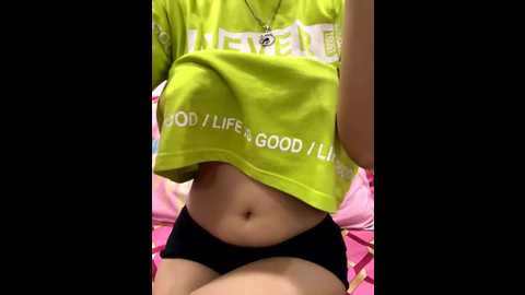 lovely_shakira